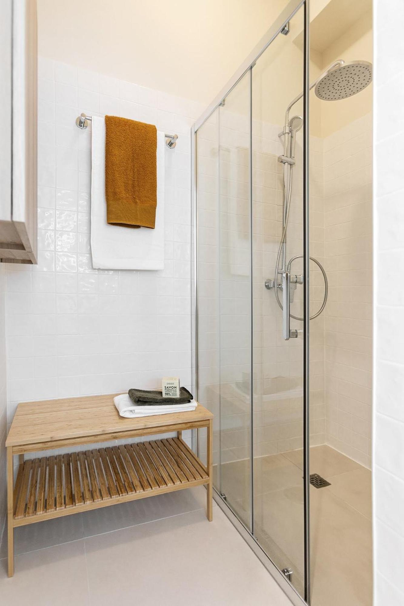 Lx Factory-designer Apartment